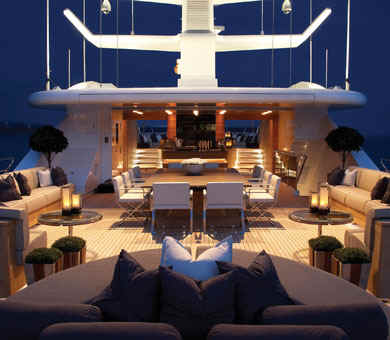 Yacht Sealyon outdoor space