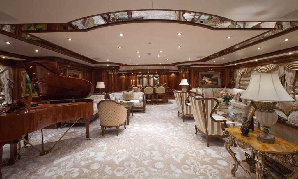 Yacht Martha Ann Salon