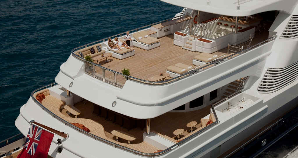 Yacht Martha Ann Sundeck