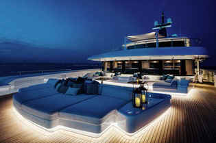 Yacht Cloud 9 lounge evening