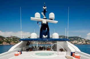 Yacht Cloud 9 Sundeck