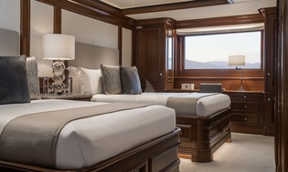 Aquila guest bedroom