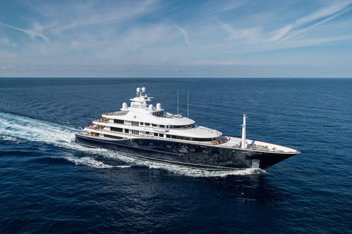 Aquila Superyacht cruise