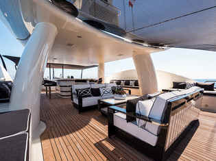 Elixir outdoor lounge