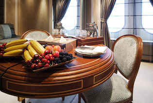 Moonlight II guest suite