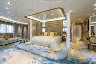 Moonlight 2 owner stateroom