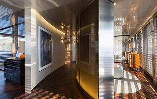 Yacht Savannah interior