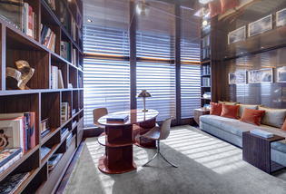 Yacht Savannah owner office