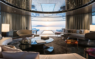 Yacht Savannah living room