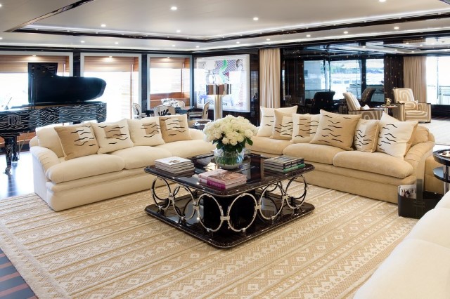 Alfa Nero main salon