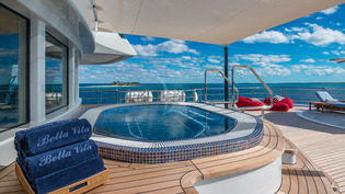 Bella Vita jacuzzi