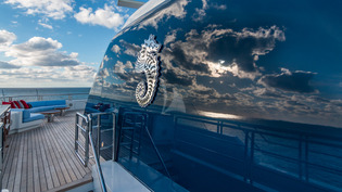 Bella Vita side deck