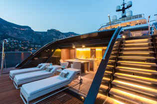 Beach Club Icon