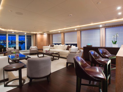 Yacht Rola interior